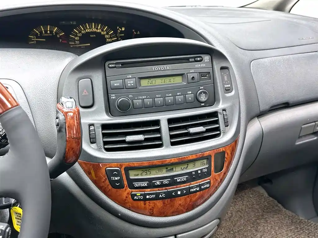 Toyota Previa — фотографии объявления, Фото 17
