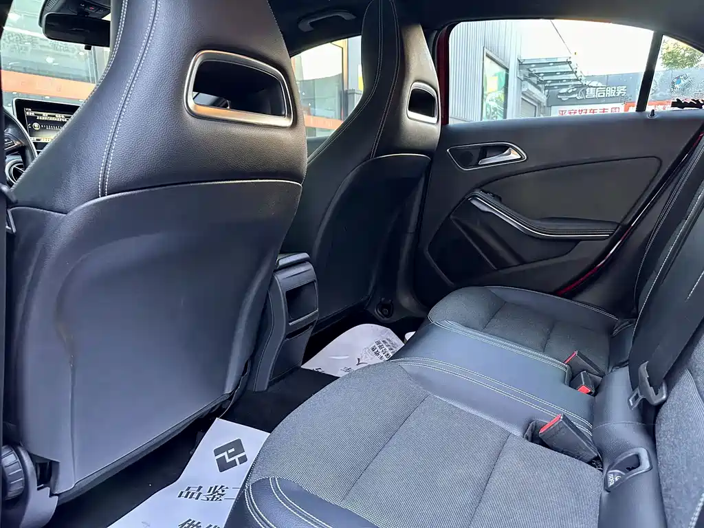 Mercedes-Benz A-Class (Import) — миниатюра 13