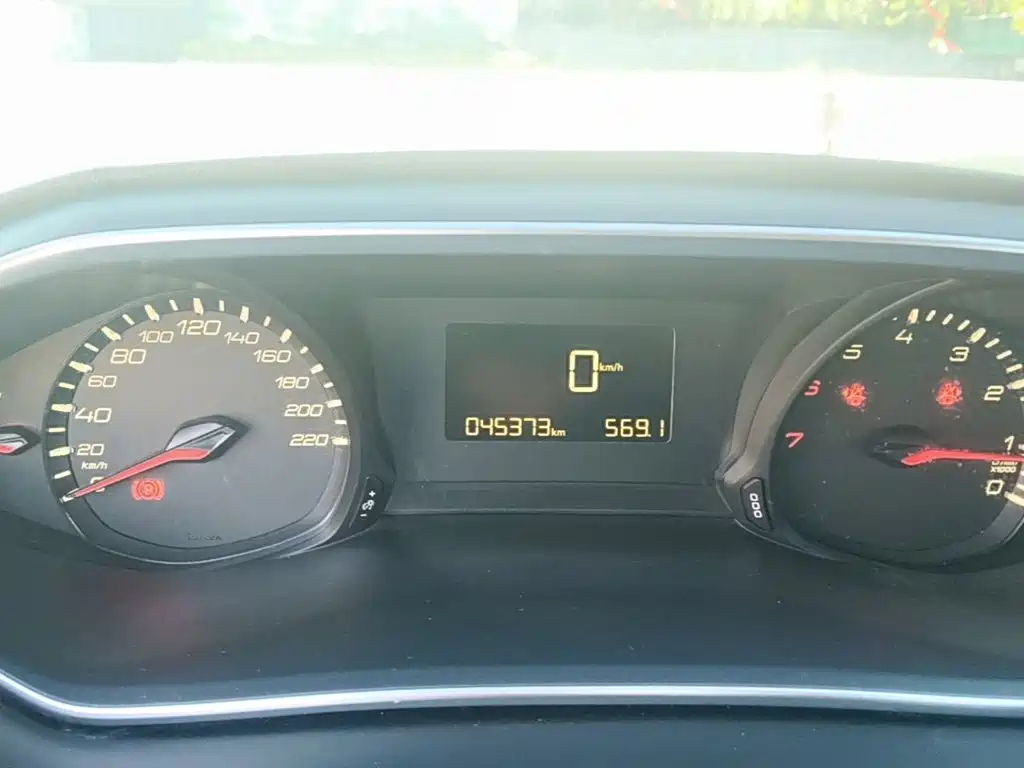 Peugeot 308 — миниатюра 12
