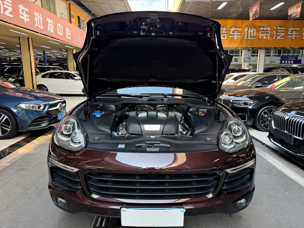 Porsche Cayenne — миниатюра 34