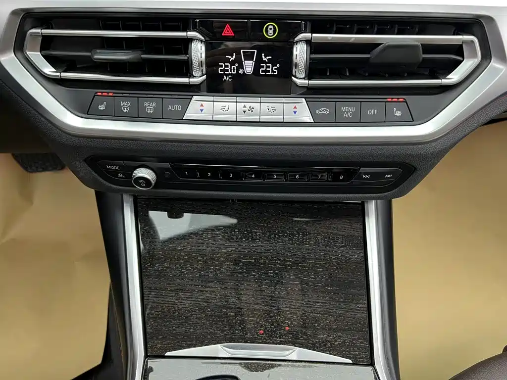BMW 3 Series — миниатюра 27