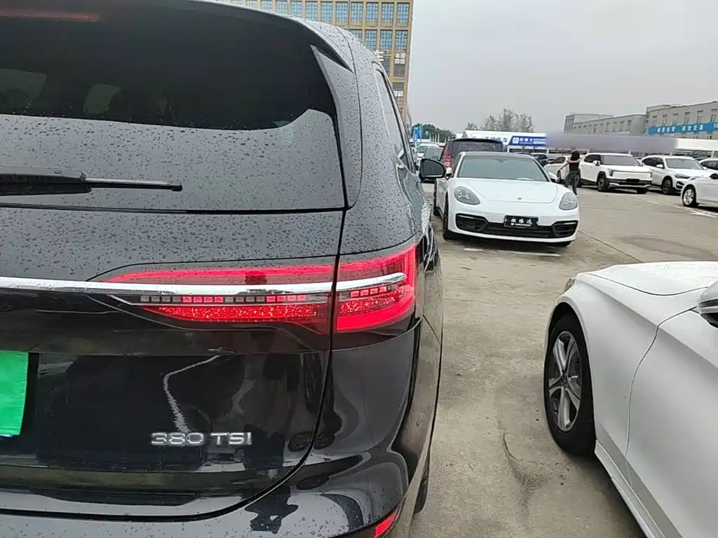 Volkswagen Viloran — миниатюра 8