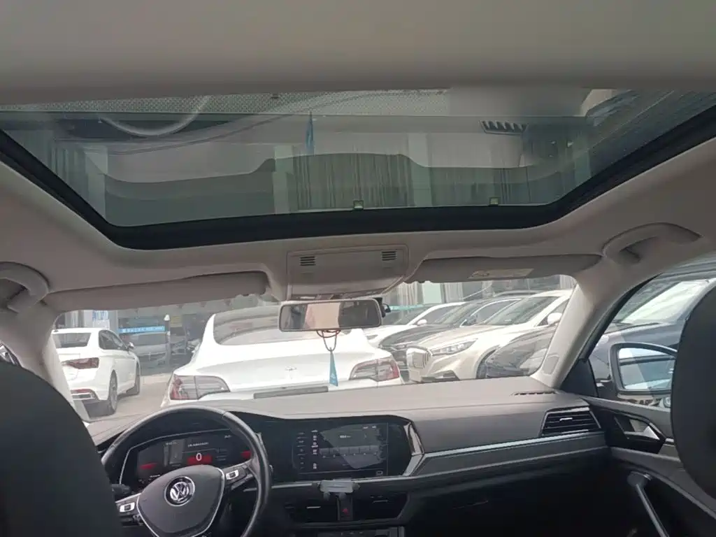 Volkswagen Sagitar — миниатюра 18