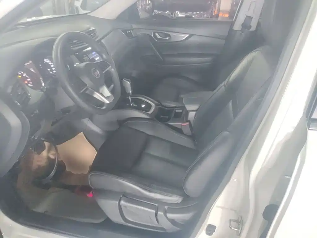 Nissan X-Trail — миниатюра 11