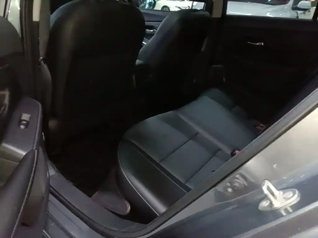Nissan Sylphy — миниатюра 17