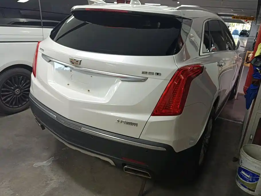 Cadillac XT5 — миниатюра 3