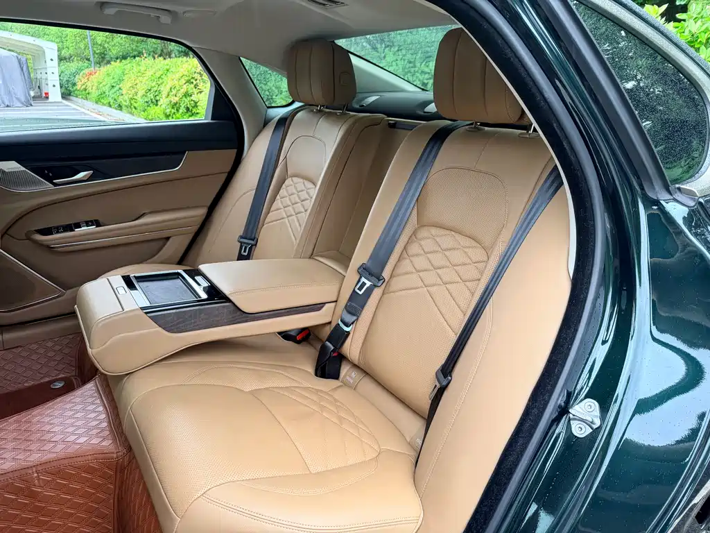 Jaguar XFL 2023 XFL 2.0T P250 Premium Luxury
