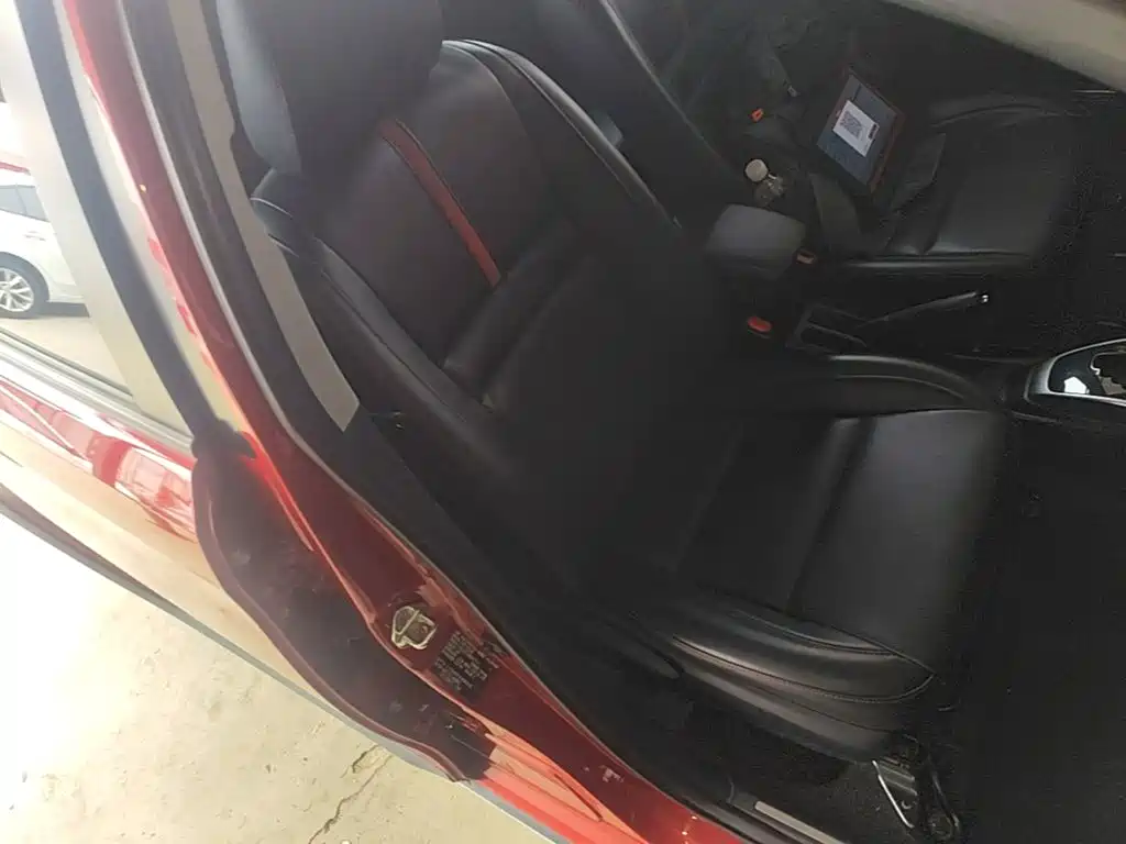 Toyota Yaris L — миниатюра 25