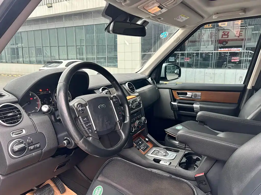 Land Rover Discovery 2016 3.0 SC HSE
