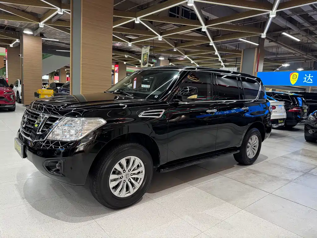 Nissan Patrol — миниатюра 4