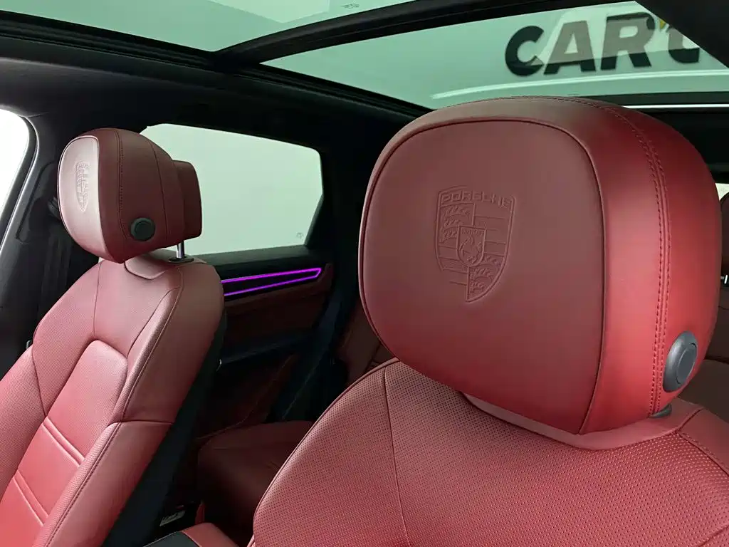 Porsche Cayenne — миниатюра 27