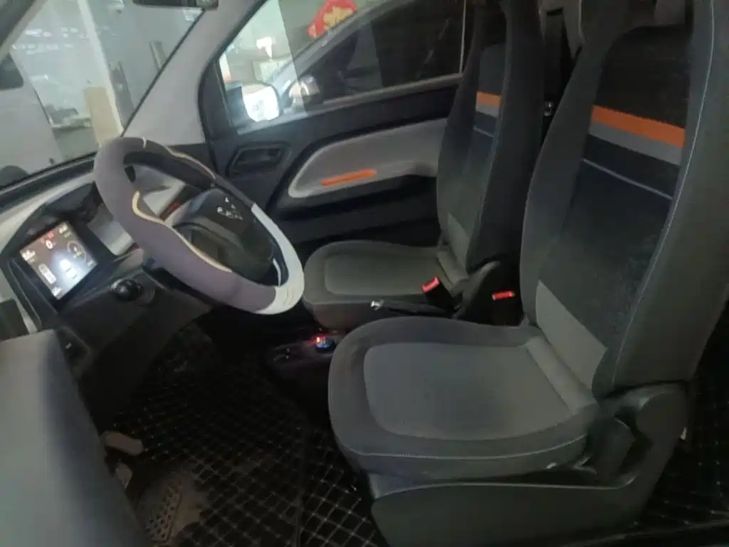 Wuling MINIEV — миниатюра 15