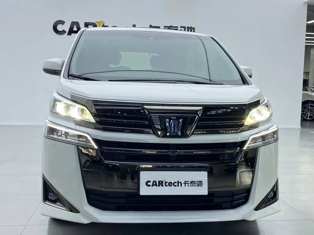 Toyota Vellfire — миниатюра 10