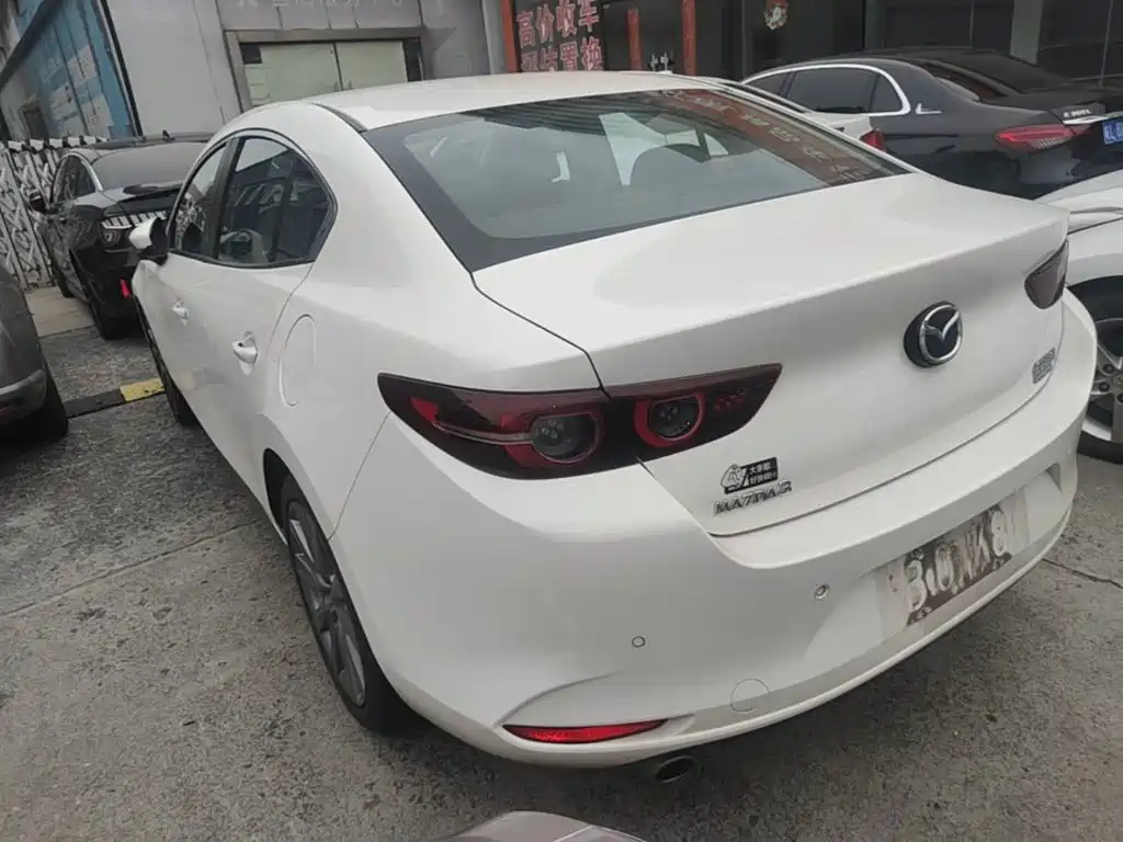 Mazda 3 Axela — миниатюра 5