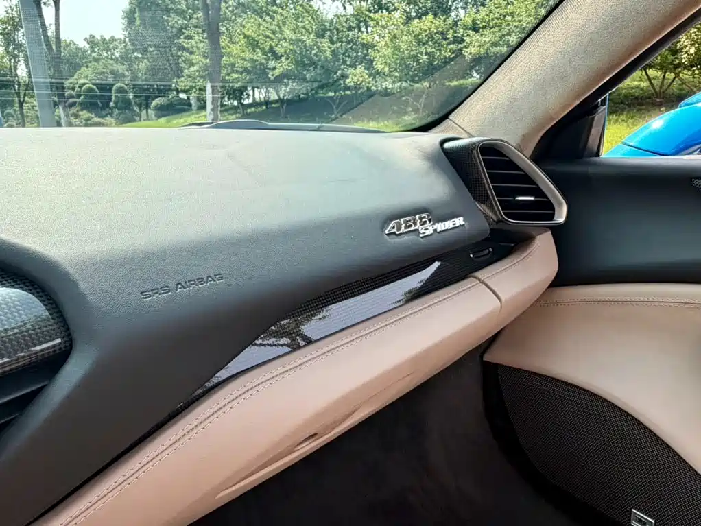 Ferrari 488 — миниатюра 7