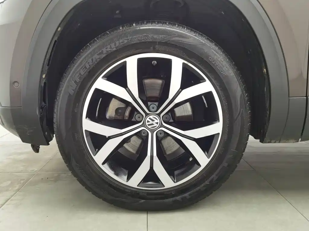 Volkswagen Teramont — миниатюра 17