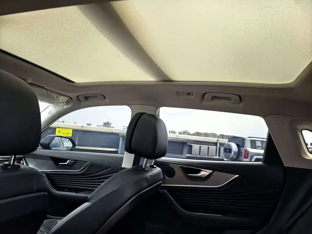 Hongqi Hongqi HS5 — миниатюра 12