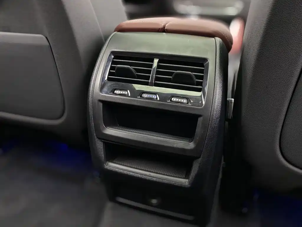 BMW X6 — миниатюра 29