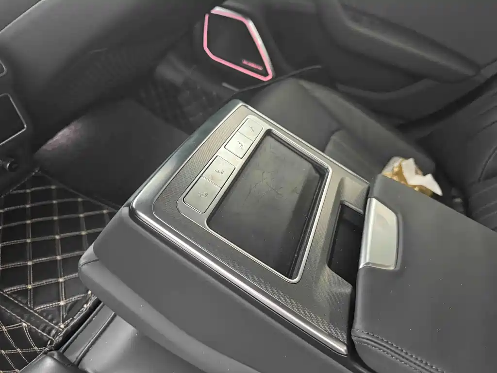 Audi A6L — миниатюра 4