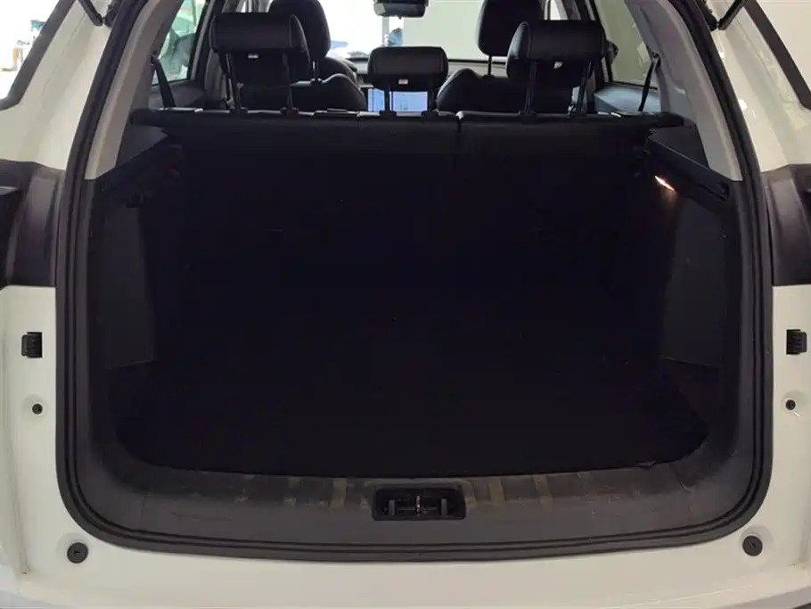 GEELY AUTOMOBILE BOYUE