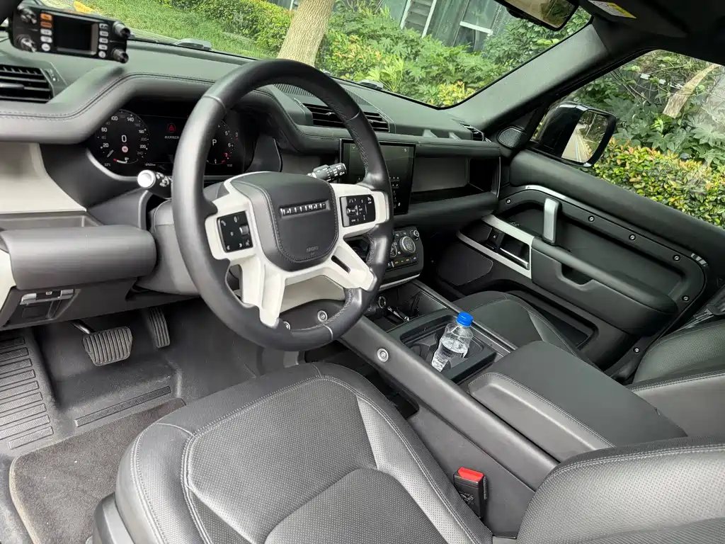 Land Rover Land Rover Defender 2023 110 3.0T P400