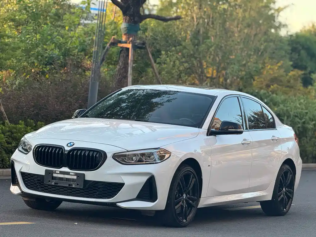 BMW 1 Series 2021