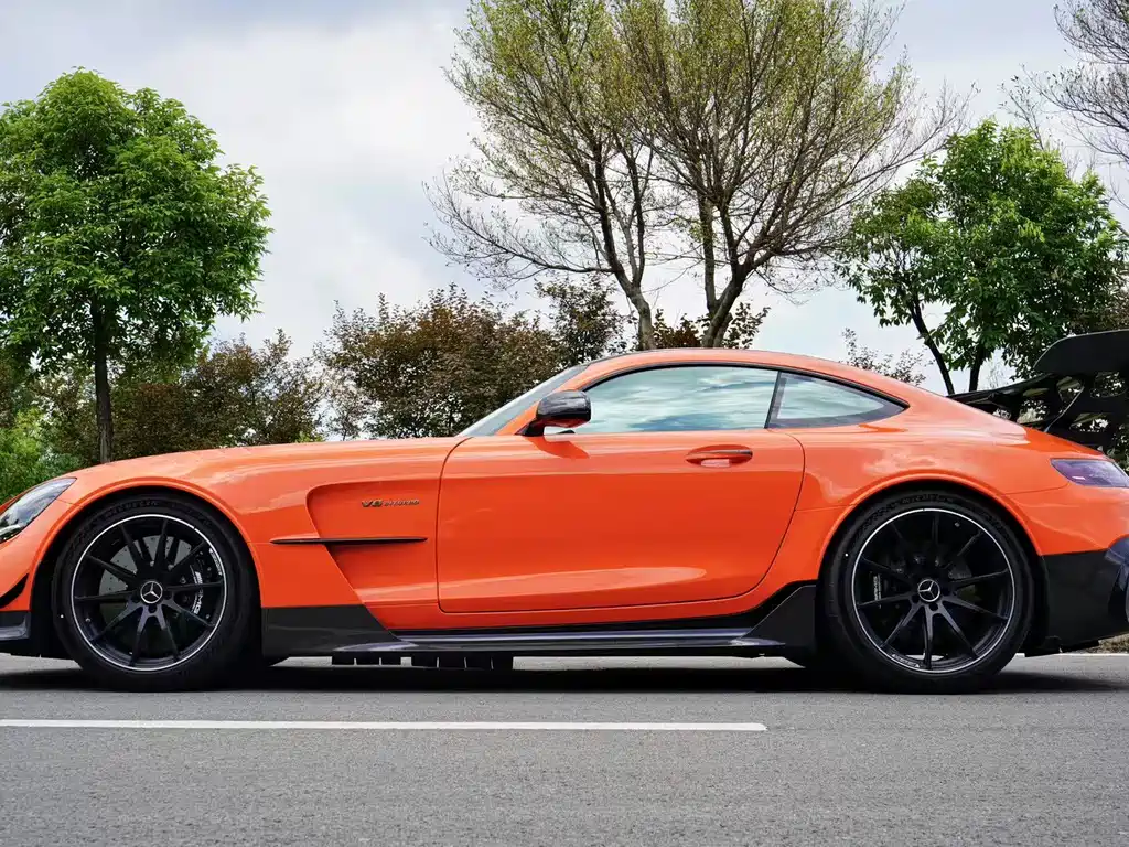 MERCEDES-BENZ AMG GT