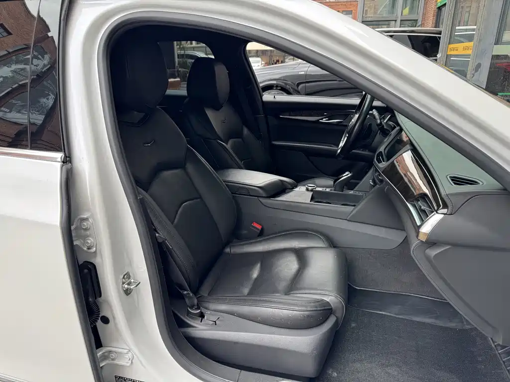Cadillac CT6 — миниатюра 20