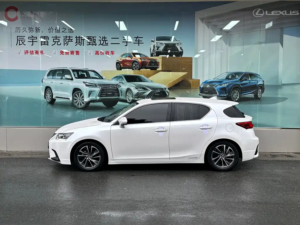 LEXUS CT