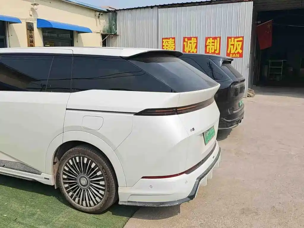 XPeng X9 — миниатюра 4