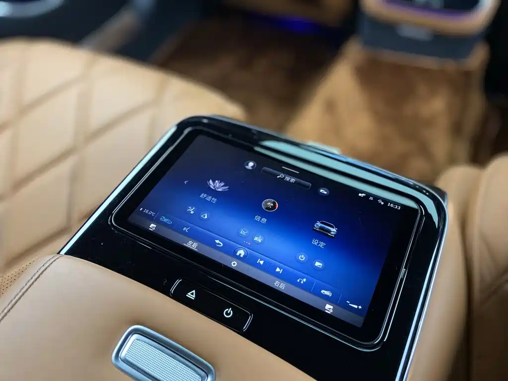 Mercedes-Benz S-Class — миниатюра 26