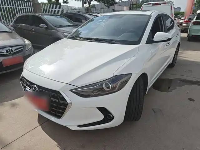 Hyundai Elantra Langdong