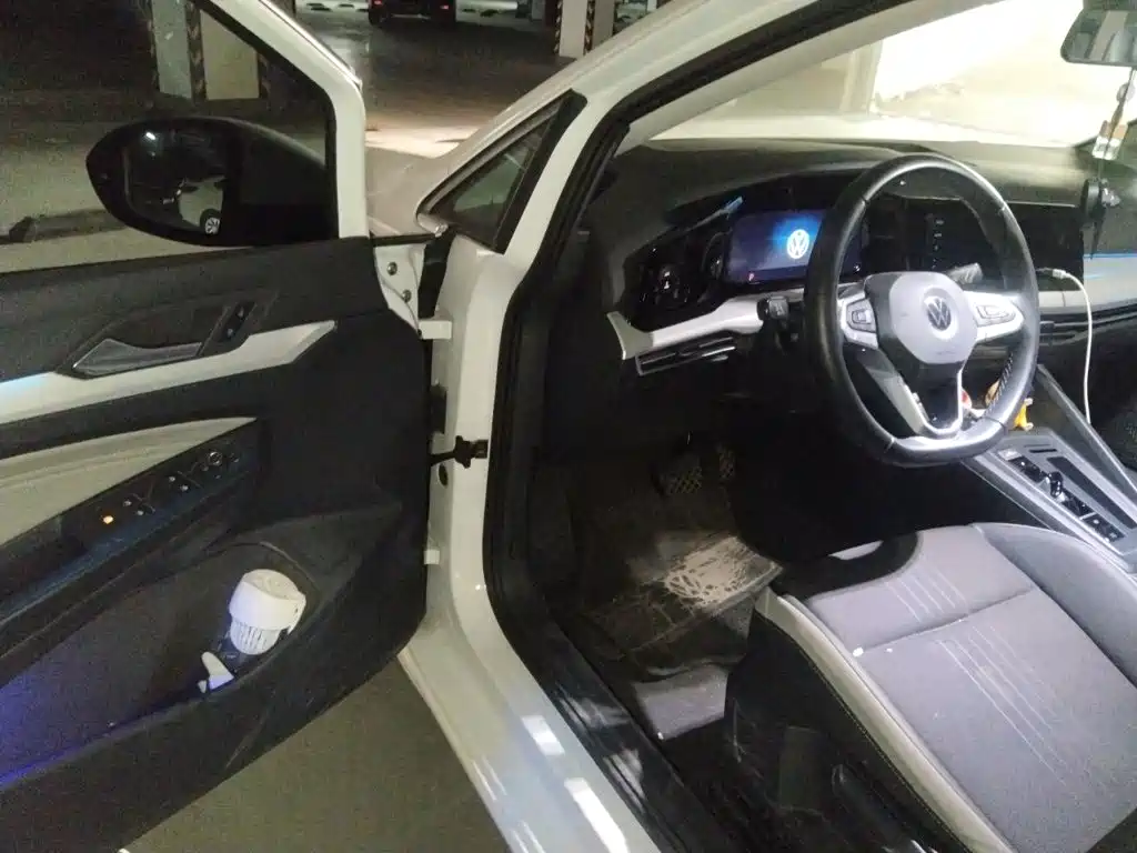 Volkswagen Golf — миниатюра 17