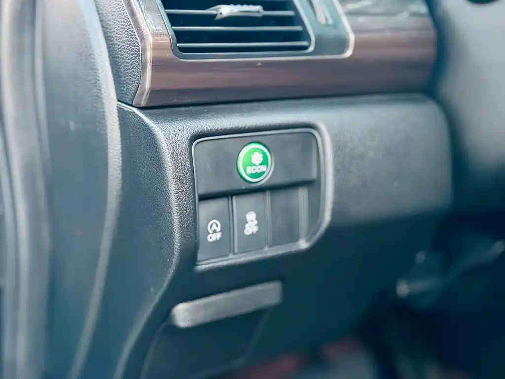 Honda Accord — миниатюра 23