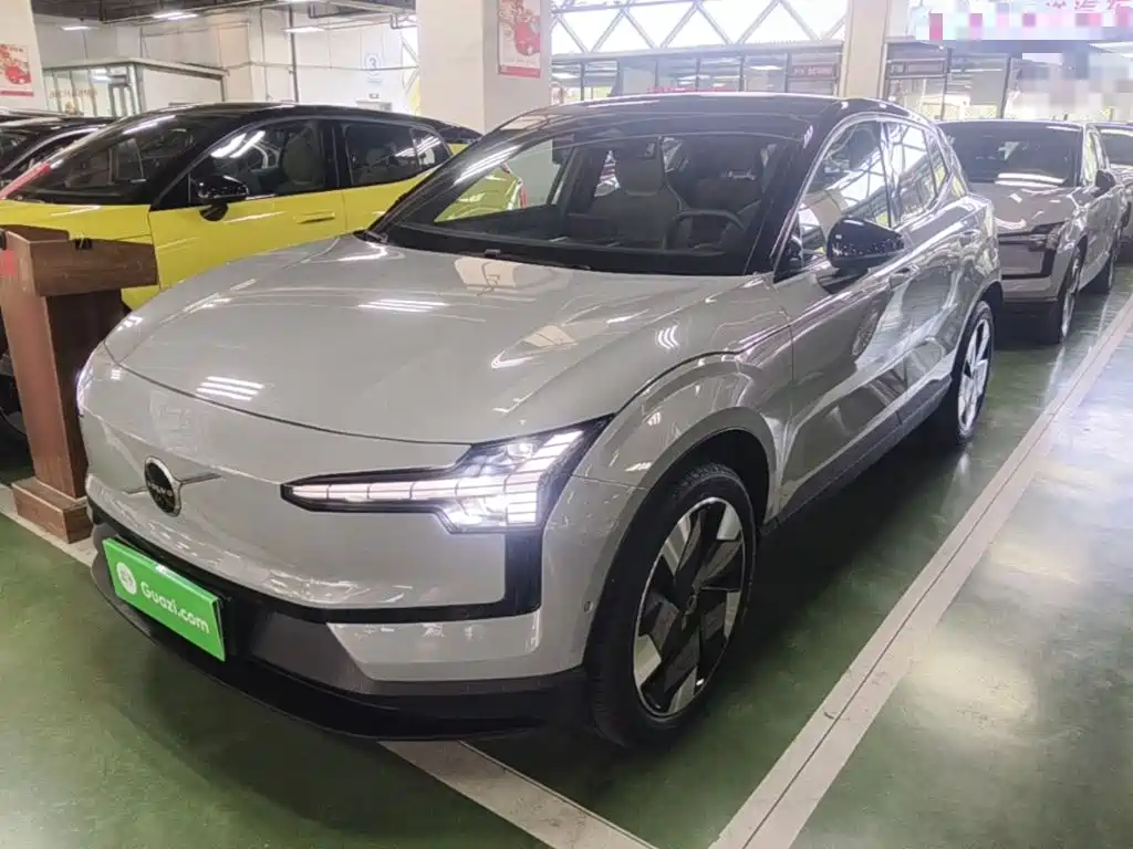 Volvo EX30 — миниатюра 2