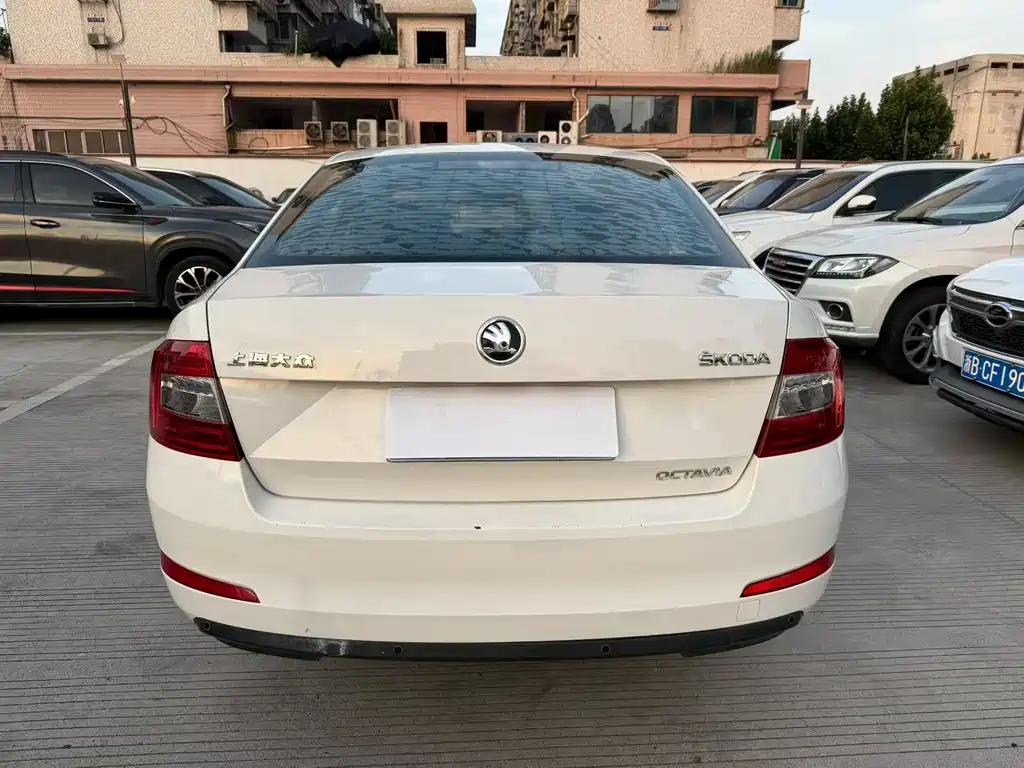 Skoda Octavia — миниатюра 8