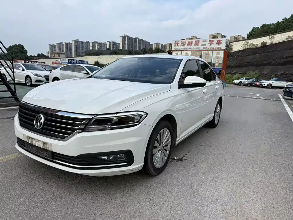 Volkswagen Lavida — миниатюра 3
