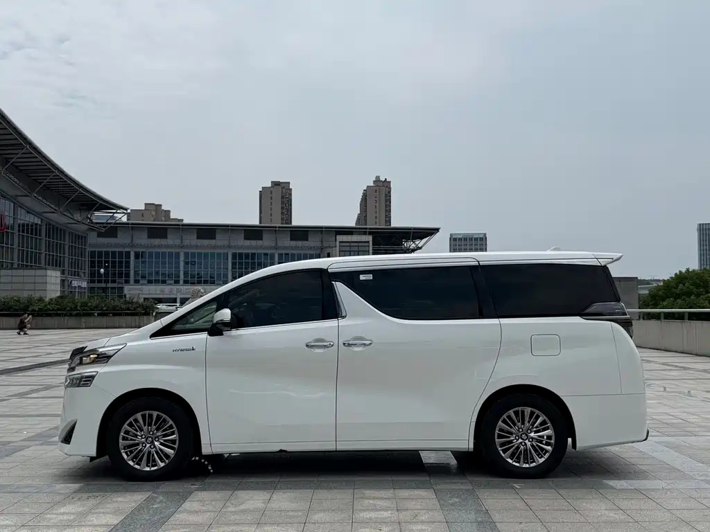 Toyota Vellfire 2021 2.5L HV