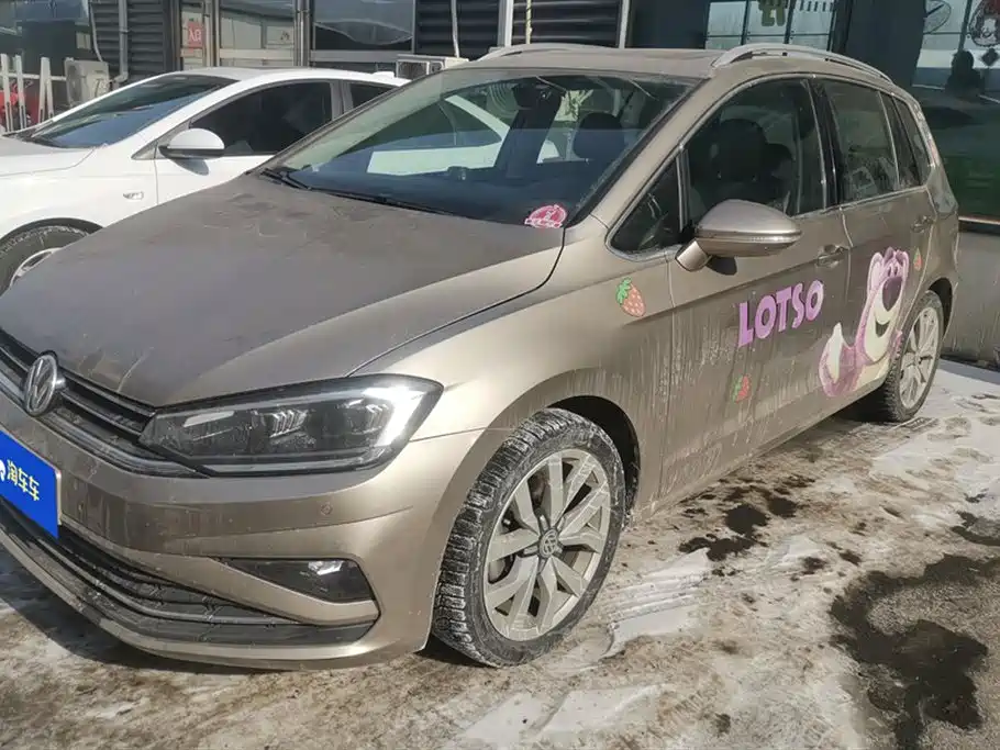 VOLKSWAGEN GOLF*JIAYU