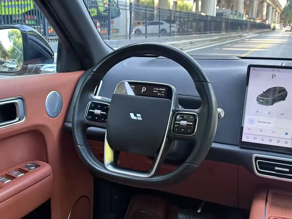 Li Auto Li L8 — миниатюра 12
