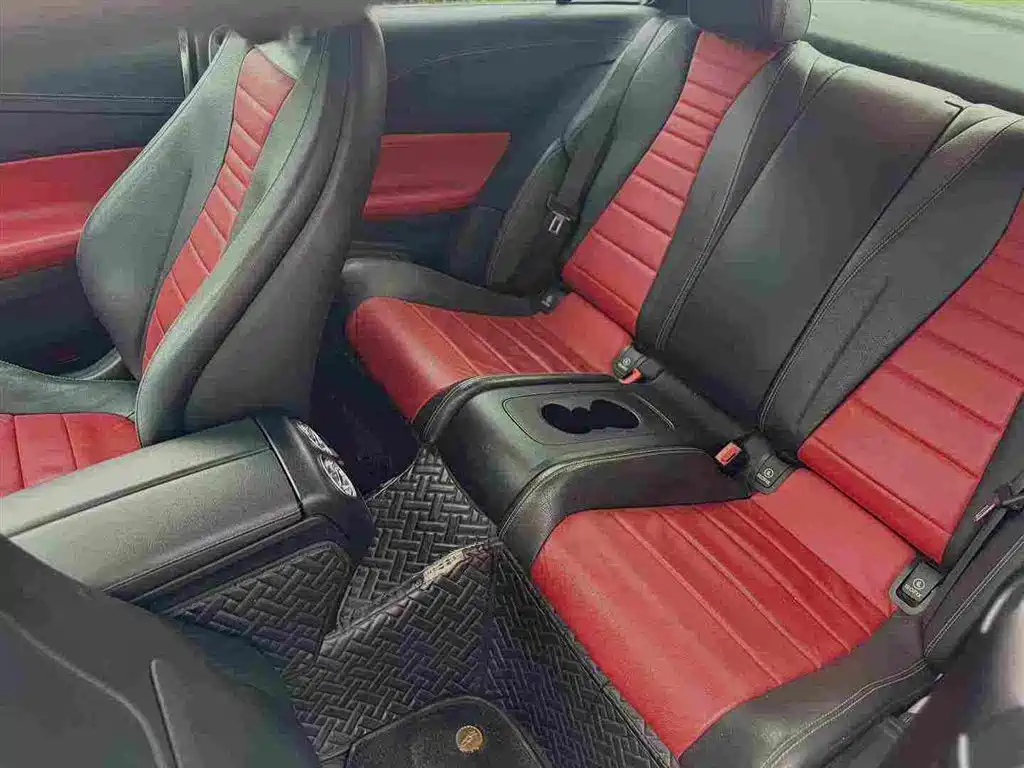 Mercedes-Benz E-Class (Import) — миниатюра 5