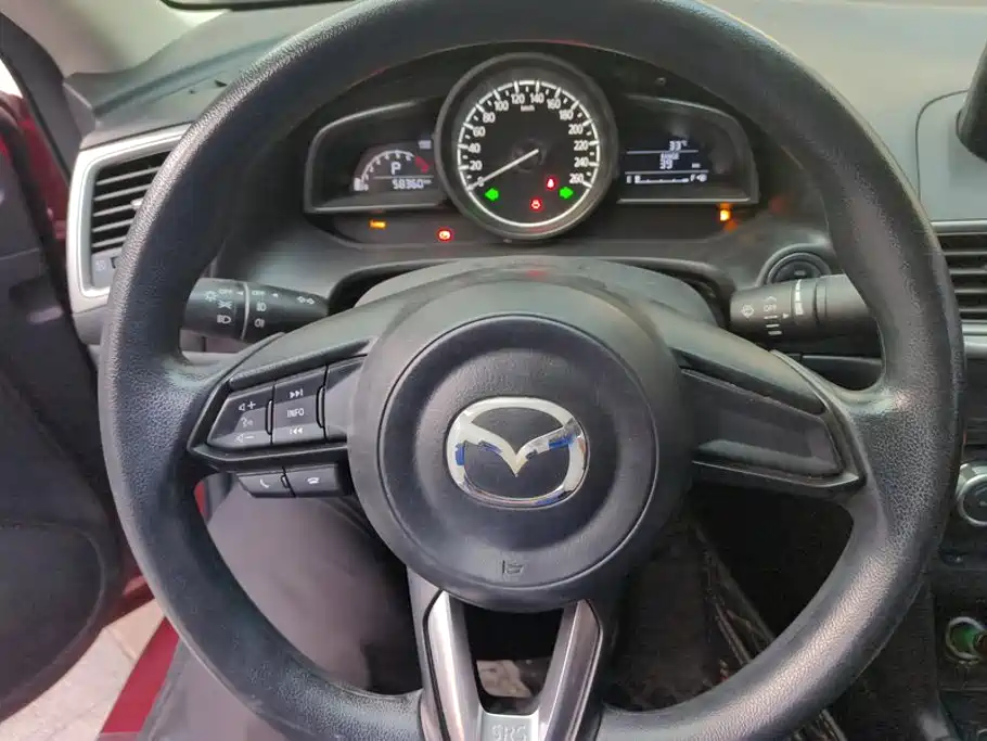 Mazda 3 Axela — миниатюра 15