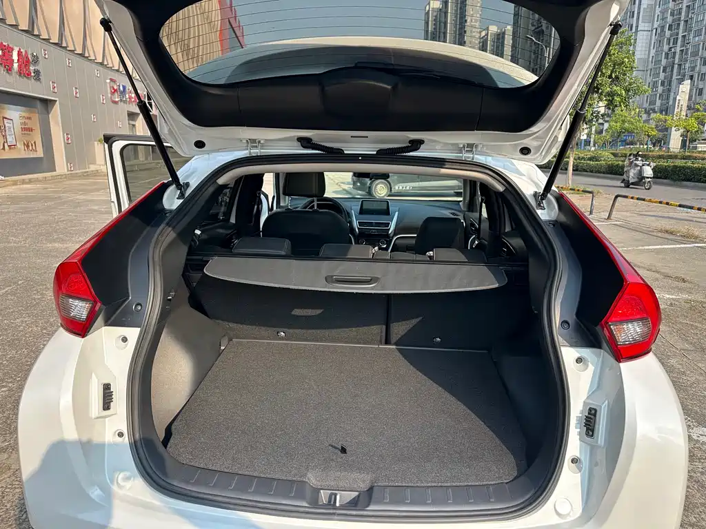 Mitsubishi Eclipse Cross — миниатюра 22