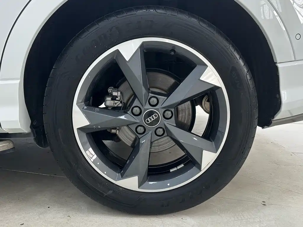 Audi Q3 — миниатюра 18