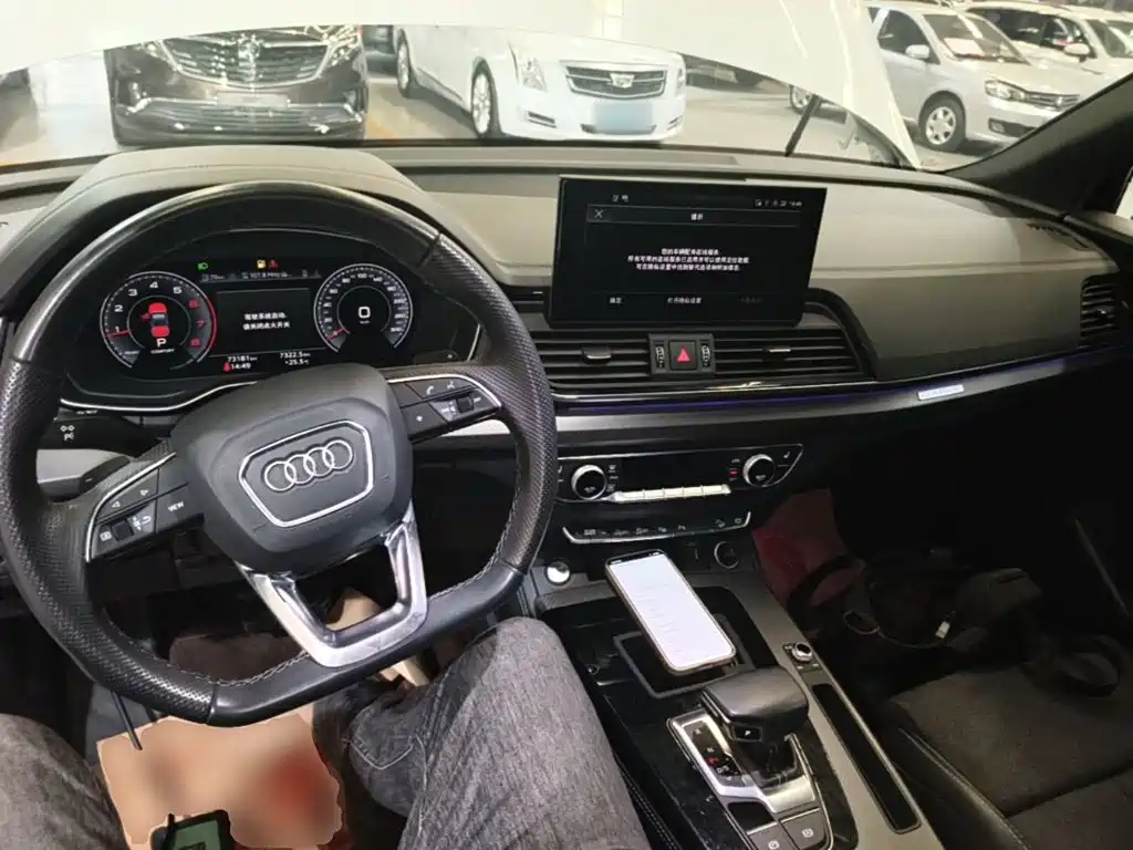 Audi Q5L Sportback — миниатюра 10
