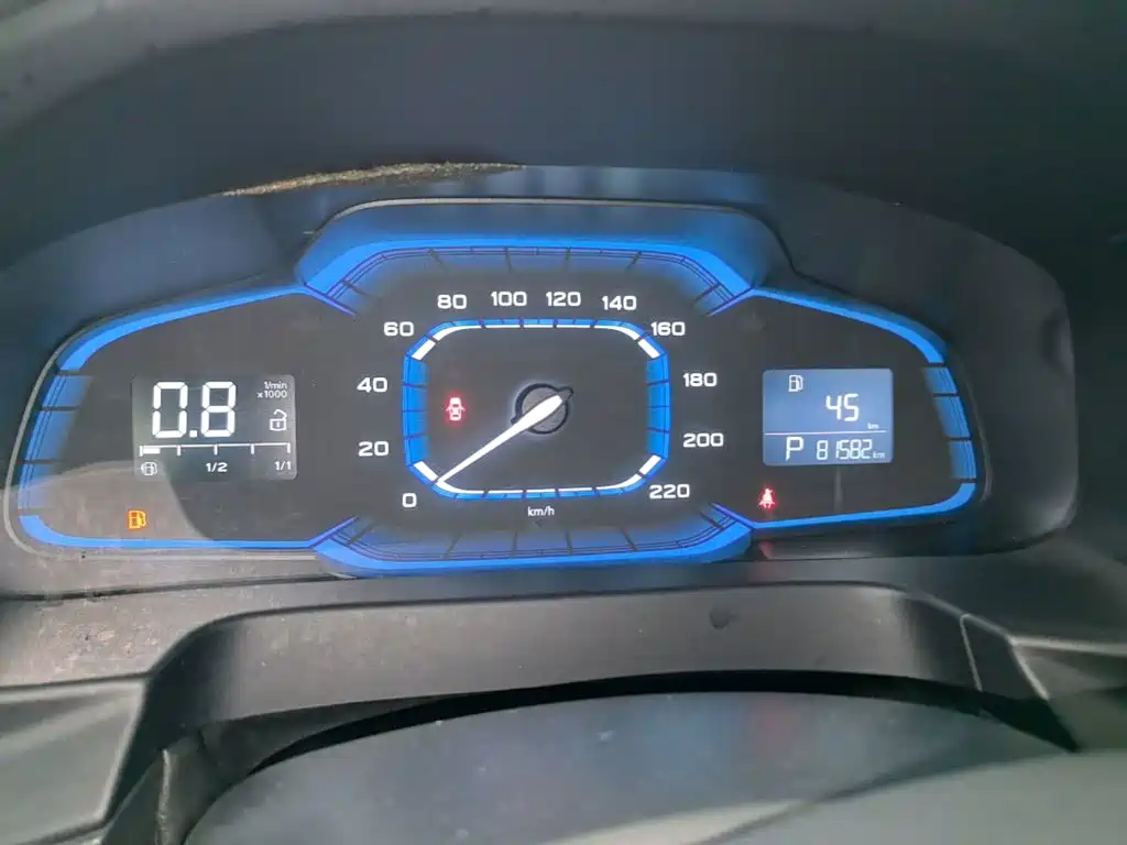 Roewe 360 — миниатюра 12