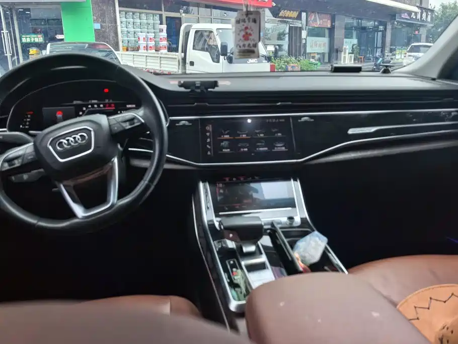 Audi Q8 — миниатюра 12