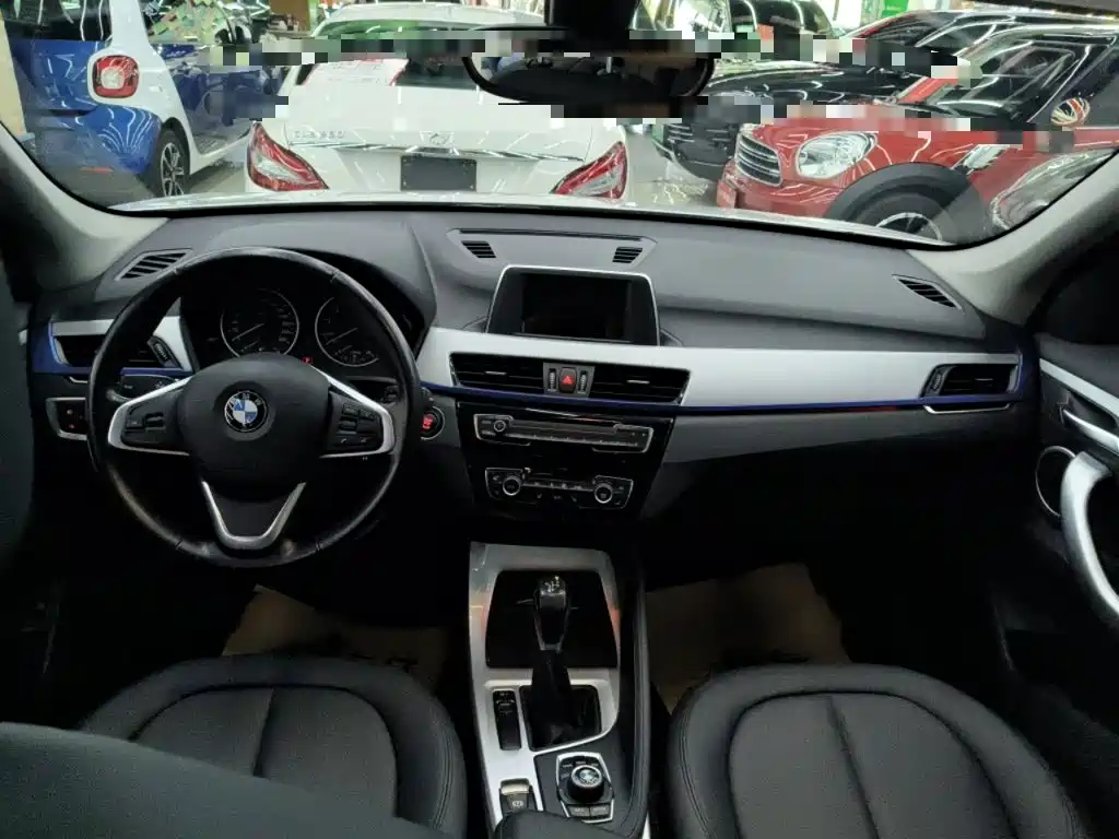 BMW X1 — миниатюра 10