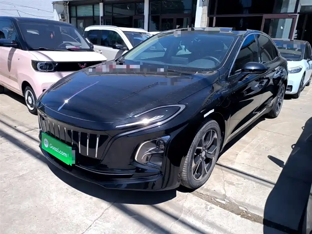 Hongqi Hongqi E-QM5 2023
