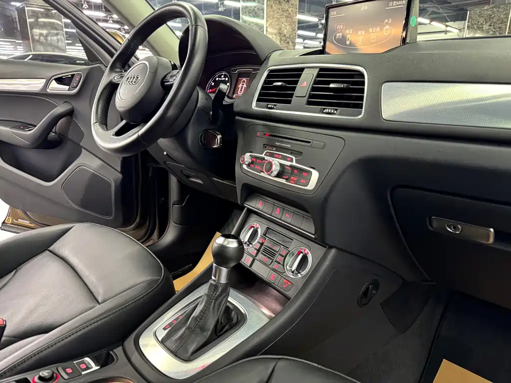 Audi Q3 — миниатюра 10